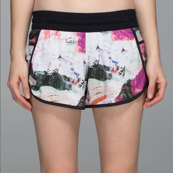 lululemon athletica Pants - Lululemon pigment wave tracker shorts size 10